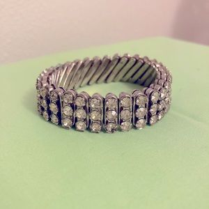 1950's VINTAGE Expandable Bracelet Cuff